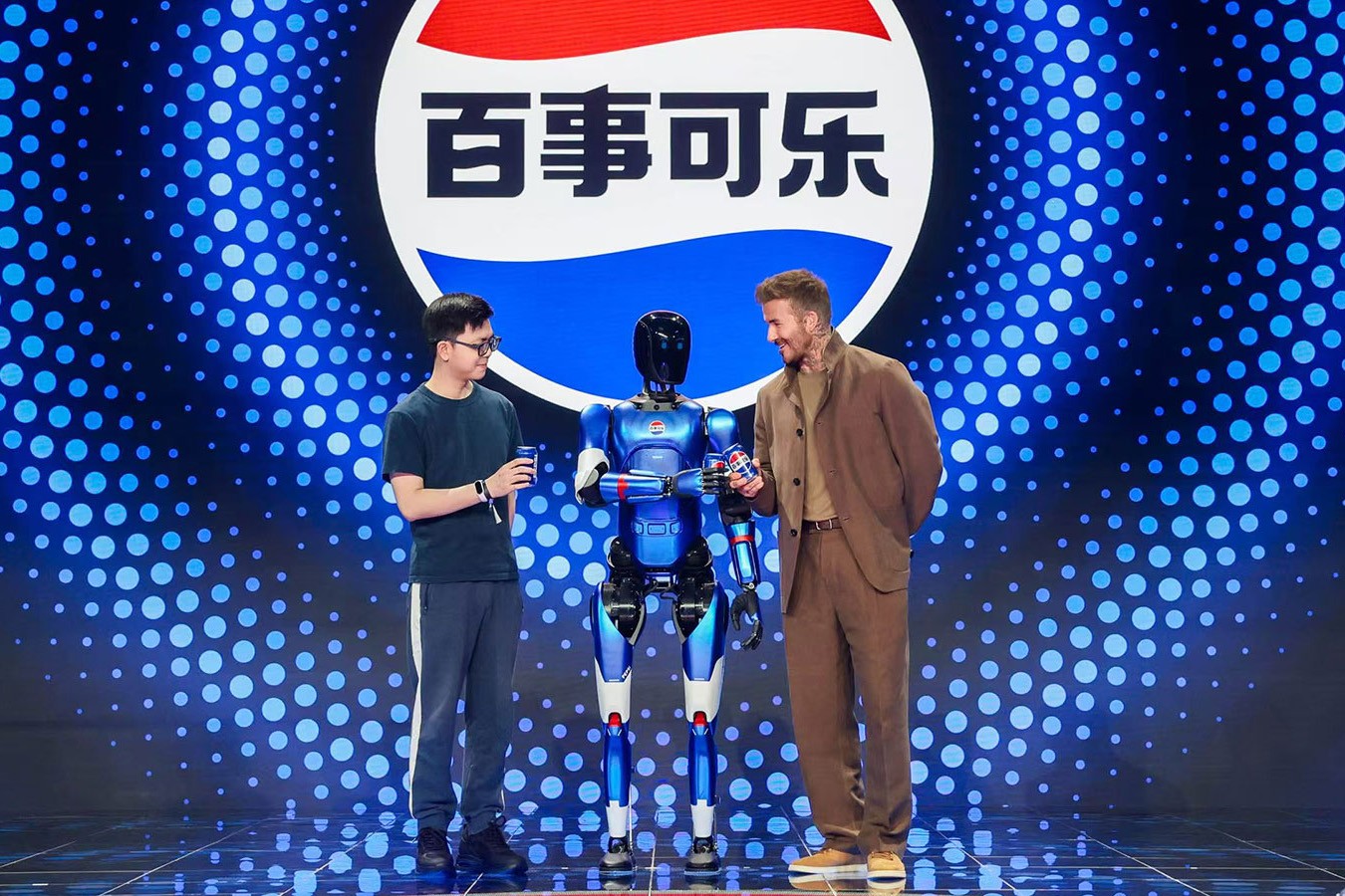 yabo.com机器人携手百事中国共创“百事蓝宝” 共燃渴望新章